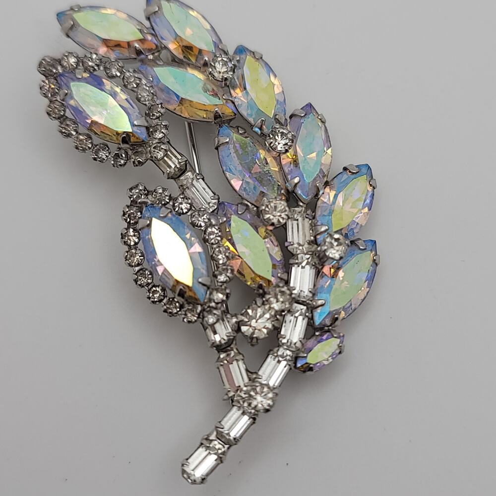 Vintage Weiss Aurora Borealis Rhinestone Multi-tiered Spray Brooch